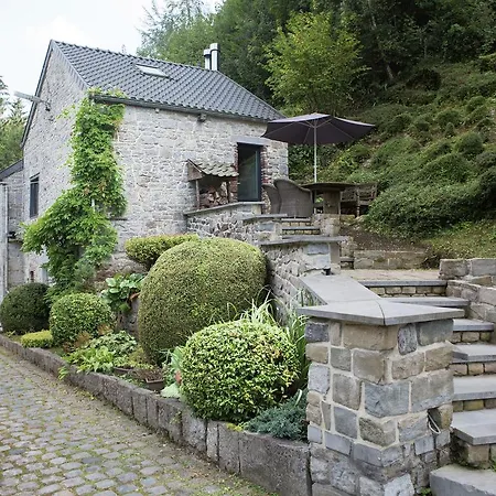 Modern In Marchin With Swimming Pool モダーヴ